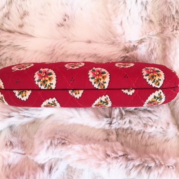 Vera Bradley Bright Red Eyeglasses Case - Picture 2 of 8
